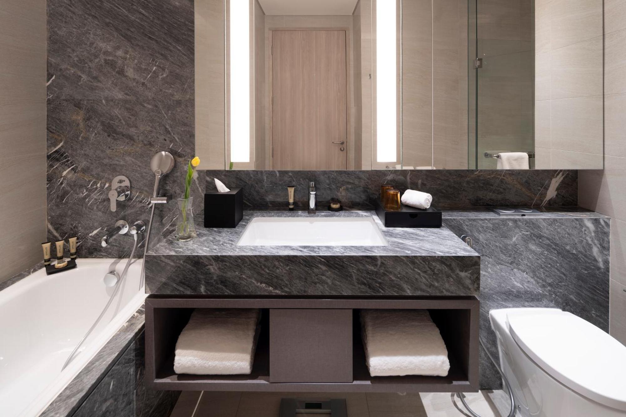 Parkroyal Serviced Suites Giacarta Esterno foto